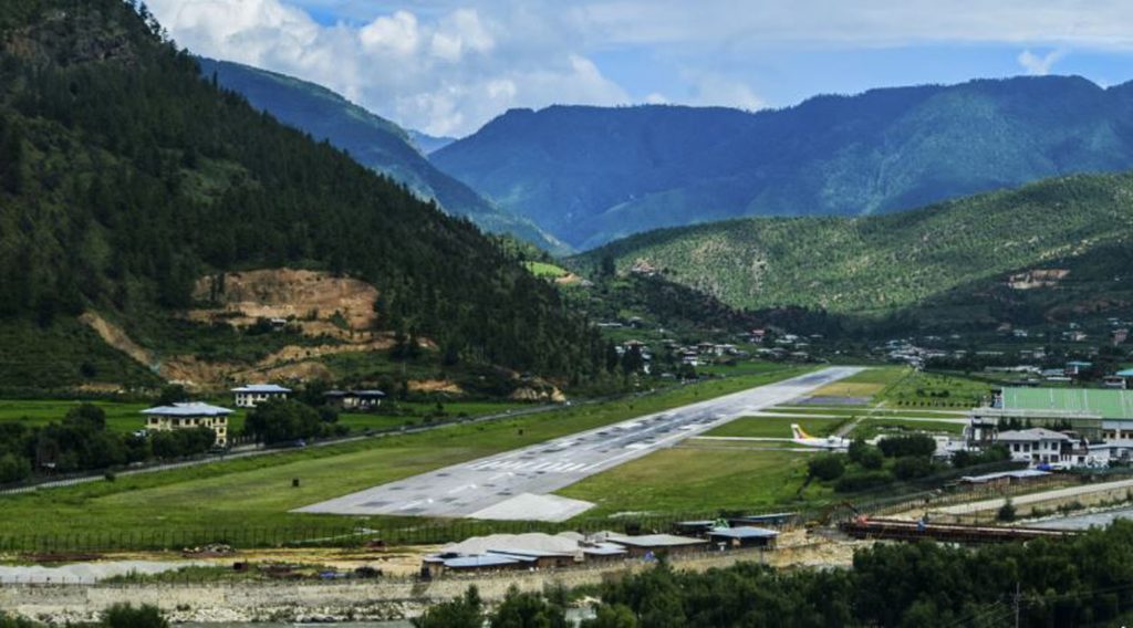 paro havalimanı