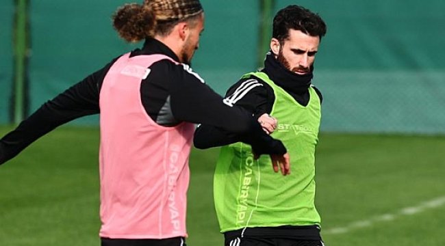 Beşiktaş’ta Rafa Silva’dan Beklenmedik Geri Dönüş: Takıma Katıldı!