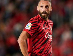 Fenerbahçe’nin Golcü Arayışında Sürpriz İsim: Vedat Muriqi!