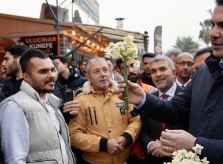Hatay’ın Yeniden Doğuşunda Şaşırtan Umut: Bakan Kurum’a Nergis Çiçeği İle Teşekkür
