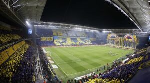 Kadıköy'de Savaş Gibi Derbi: Fenerbahçe ve Galatasaray 1-1 Beraberlikte Neler Yaşandı?