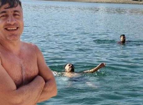 Kış Ortasında Sıcak Bir Kaçamak: Botan Vadisi’nde Buz Gibi Suya Giren Doğaseverler