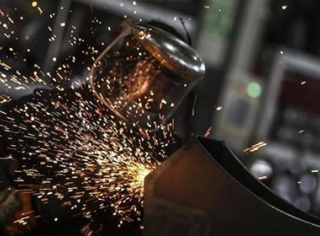 Sanayi Üretiminde Şaşırtan Yükseliş: Çalışan Başına %9 Artış!