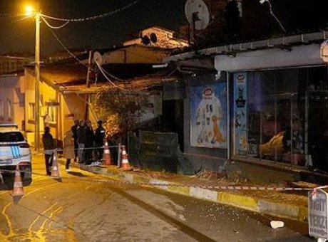 Sarıyer’de Çatlak Alarmı: 2 Katlı Bina Boşaltıldı, Tehlike Büyüyor!