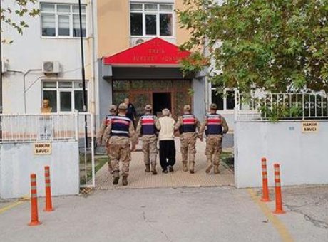 Şok Edici İtiraf: Eşini Öldürüp Evdeki Banyo Duvarına Gömüp Sakladı!