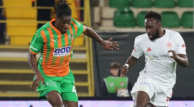 Süper Lig’de Golsüz Derbi: Alanyaspor ve Antalyaspor Beraberliği Tüm Beklentileri Alt Üst Etti!