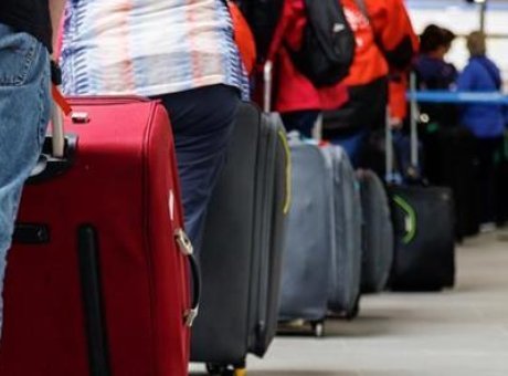 Yeni Yıl İçin 750 Bin Kişi Yola Çıkıyor: 4 Günlük Tatil Fırsatları Kaçırılmayacak!