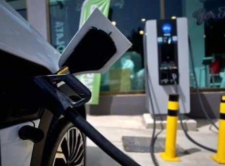 Yeşil Enerji Patlıyor: Elektrikli Araç Şarj İstasyonları 37 Bin Sınırını Aştı!